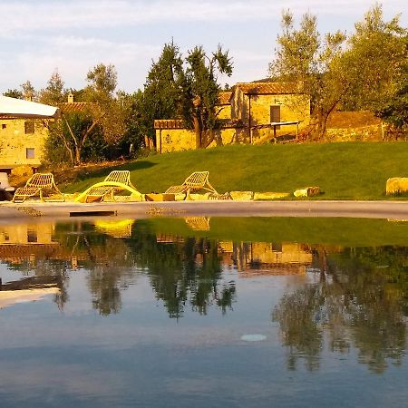 Agriturismo Le Canterie Radicondoli ภายนอก รูปภาพ