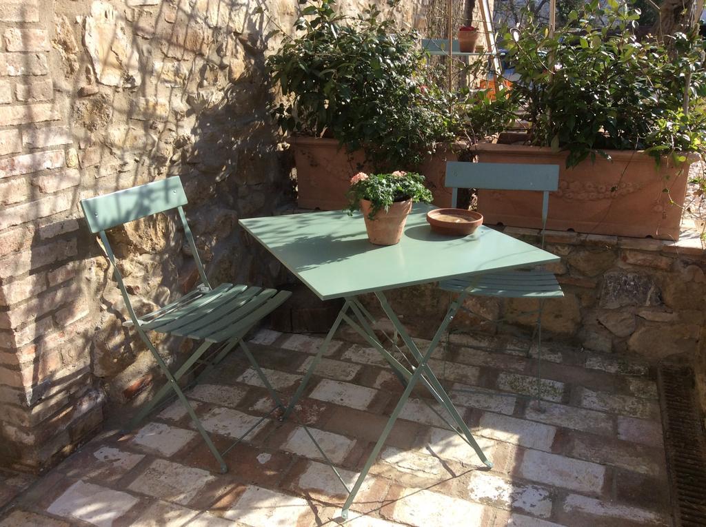 Agriturismo Le Canterie Radicondoli ภายนอก รูปภาพ