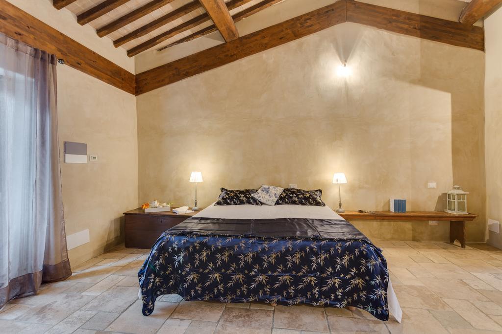Agriturismo Le Canterie Radicondoli ภายนอก รูปภาพ