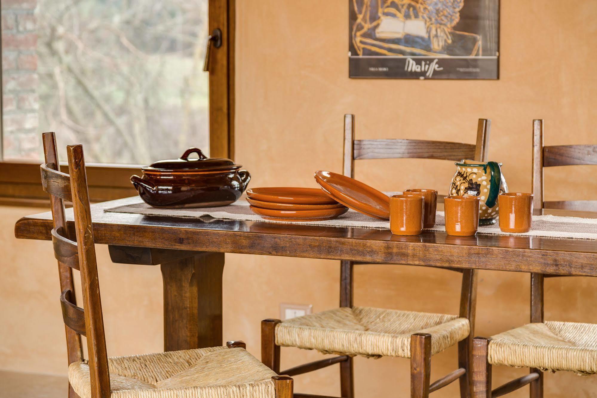 Agriturismo Le Canterie Radicondoli ภายนอก รูปภาพ